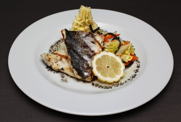 Robalo a bela marinheira 1 600 406